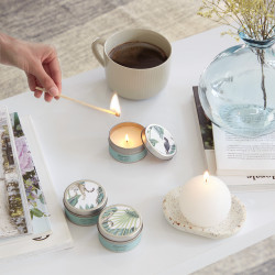 Bougie parfumée dans pot en...